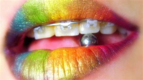 el beso arcoiris|El beso arcoíris, por qué es tan peligroso practicarlo